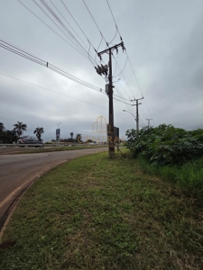 AREA COMERCIAL DE ESQUINA NO ACESSO...